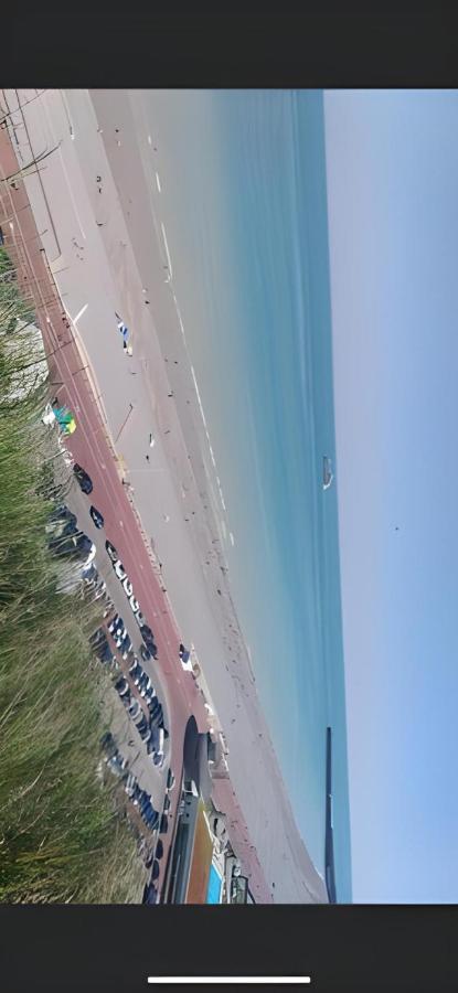 Le Petit Fute 112 Apartment Biville-sur-Mer Luaran gambar